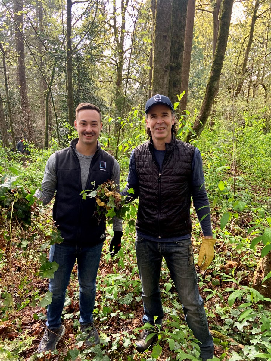 BvueParks's tweet photo. Happy Earth Day! Thanks, @icertis @insightglobal @kimcorealty #Bellevue Master Naturalists and friends of Bellevue’s parks for volunteering today. https://t.co/CAse8dqmqL https://t.co/ICIUaB5Zq1
