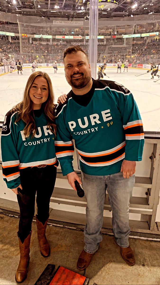 KimberleyNJ's tweet photo. Tagging along to the @KingstonFronts Country Night w/ @PureCountry99 #GoFronts #ygk https://t.co/ECsuu3xW2w