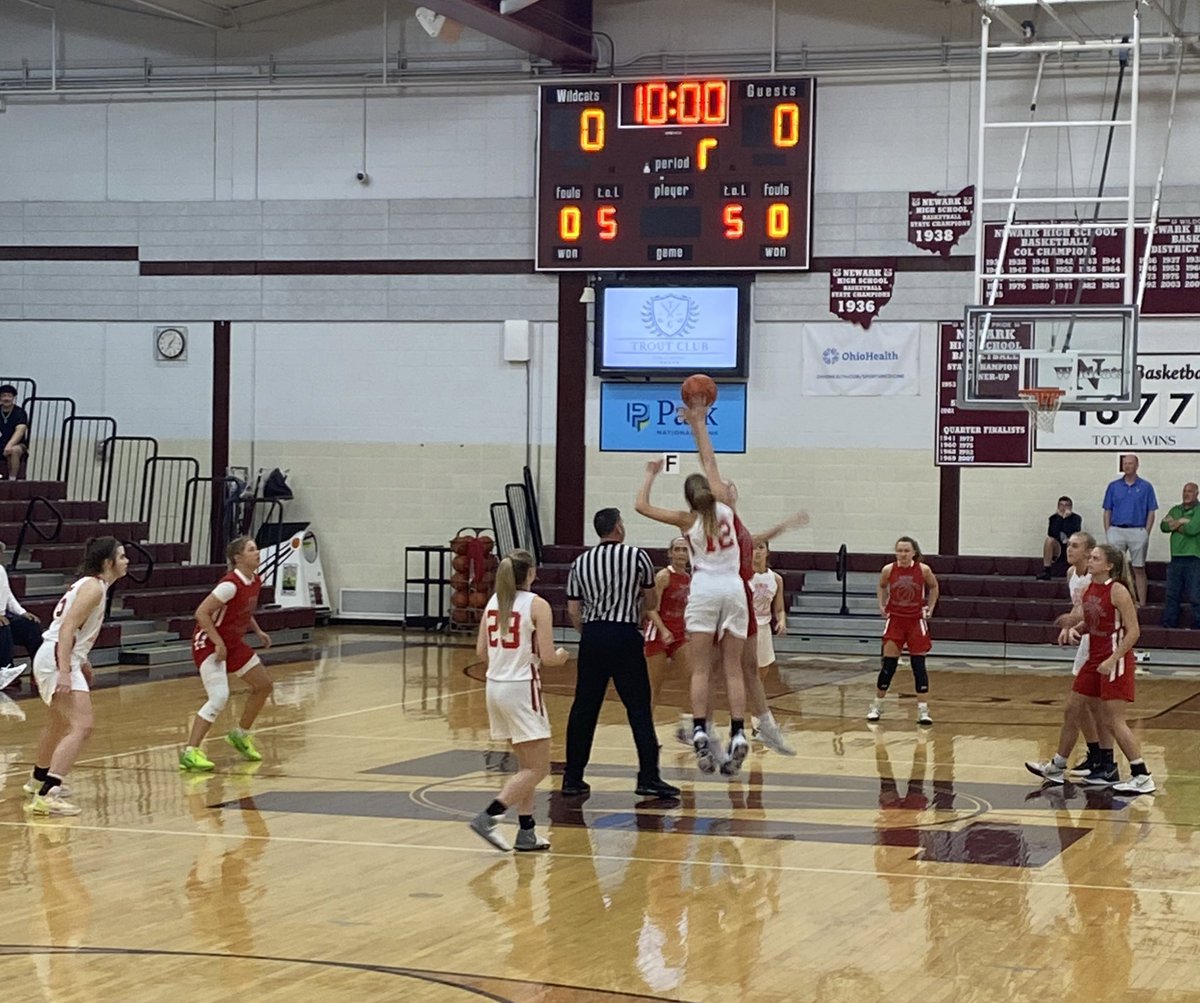 HuntsmenGbb's tweet image. Division 3/4 North-South Game is underway in Newark!! Let’s go AB!!!
@HuntingtonLocal @allison_basye14 
#TWP