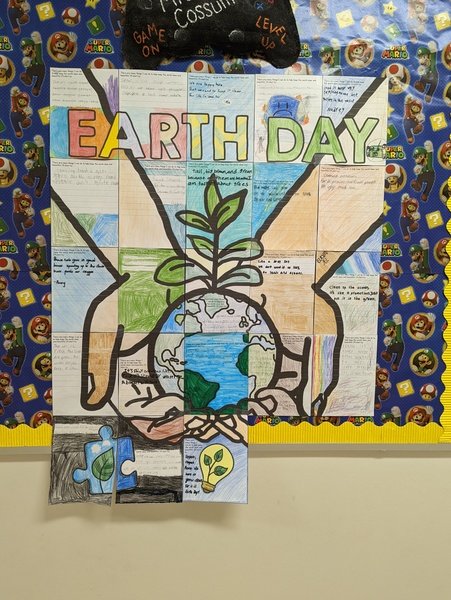 MrsCossum's tweet photo. Just writing some haikus for Earth Day and learning about the planet from conservation scientists. @StowersElem https://t.co/ShFL1JUTc9