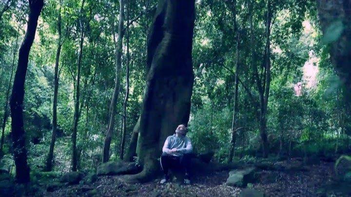 #DíaDeLaTierra
#EarthDay
🌍🌎🌏
"En casa tengo perros, gallinas, y mis cubos orgánicos totalmente vacíos; tenemos que reciclar todo tipo de materias para no contaminar. En este planeta estamos con las alarmas encendidas. Tiene que ser así sí o sí. No hay elección."
- #MiguelBosé