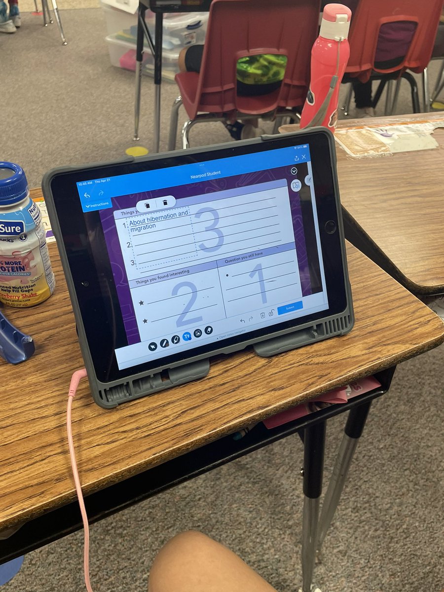 Mssalas01's tweet photo. Thank you @mmadridenator for coming in yesterday to model a lesson using @nearpod. The kids loved it and it was a great learning experience for me as a teacher!  @TechECISD @ZavalaMagnet https://t.co/seZTev9Lfq