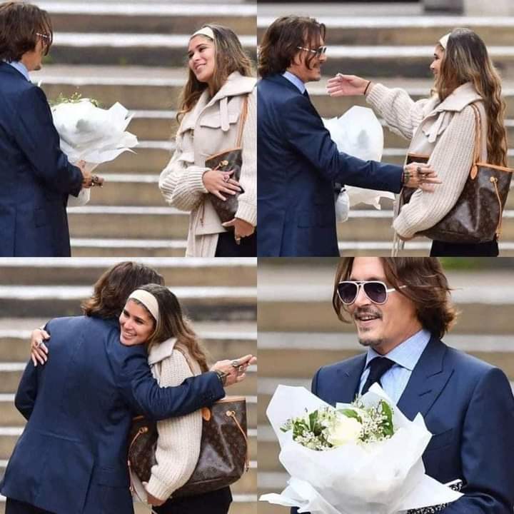 hilmuj's tweet photo. Siempre vendran momentos agradables 
Una fan se acercó a Johnny Depp, después de finalizar el juicio del día, y le regaló un ramo de flores
La felicidad del actor ante este gesto no tiene palabras 🥺❤️ https://t.co/shyWcNz9q5