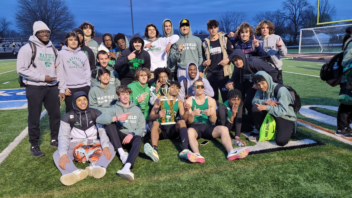 CLillstrungNH's tweet photo. #NHtrack Mayfield &amp; Madison girls tie for North Invitational team 👑 &amp; Mayfield boys reign as well
Always fun to see title races at an invite decided by 4x4 https://t.co/D8nyrKXHLd