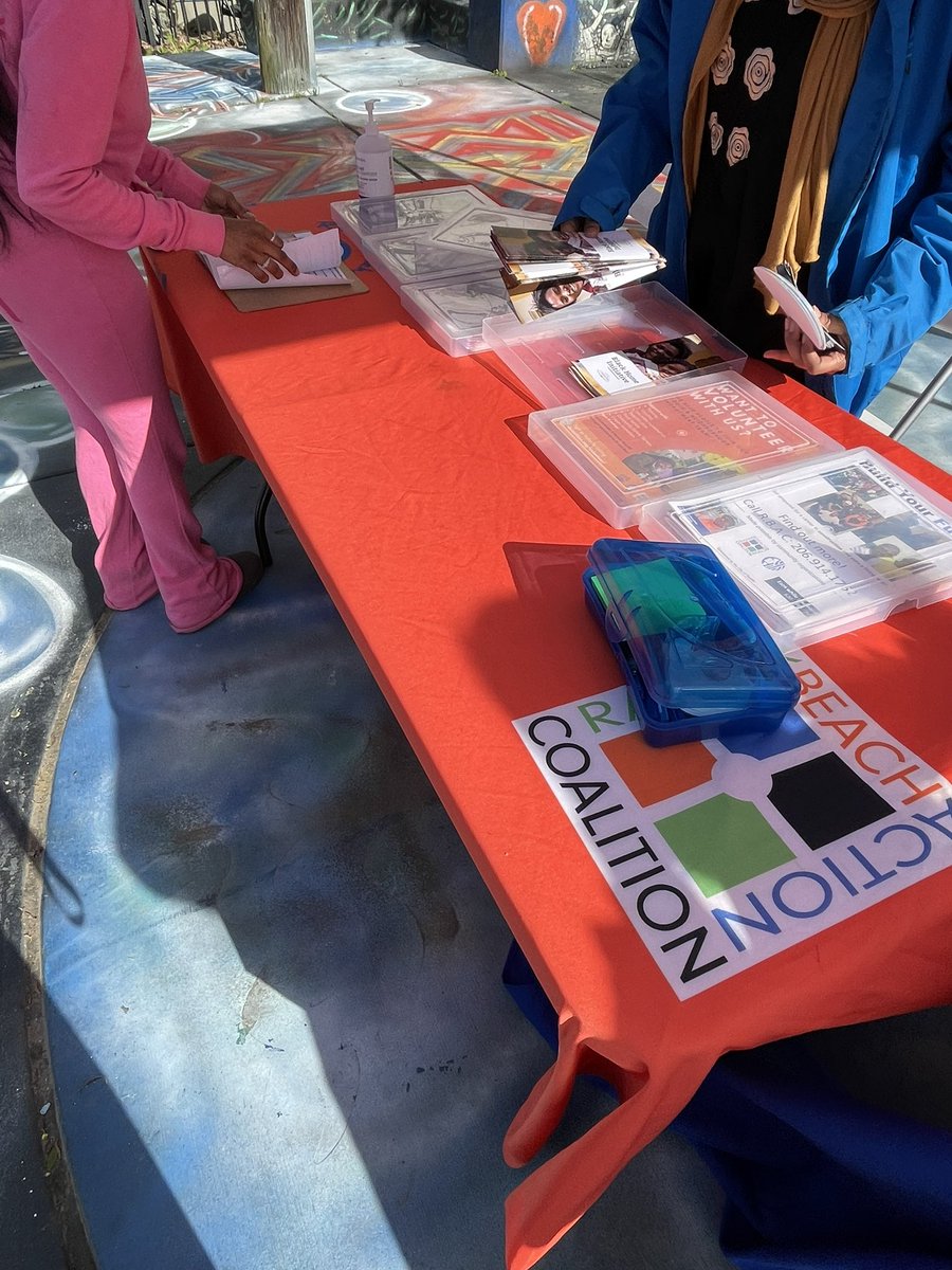 FN_Mariam's tweet photo. We are here at our activation site (lake Washington apartments) till 6:30 pm #settherecordstraight #RBAC https://t.co/mB1Ypmqcko