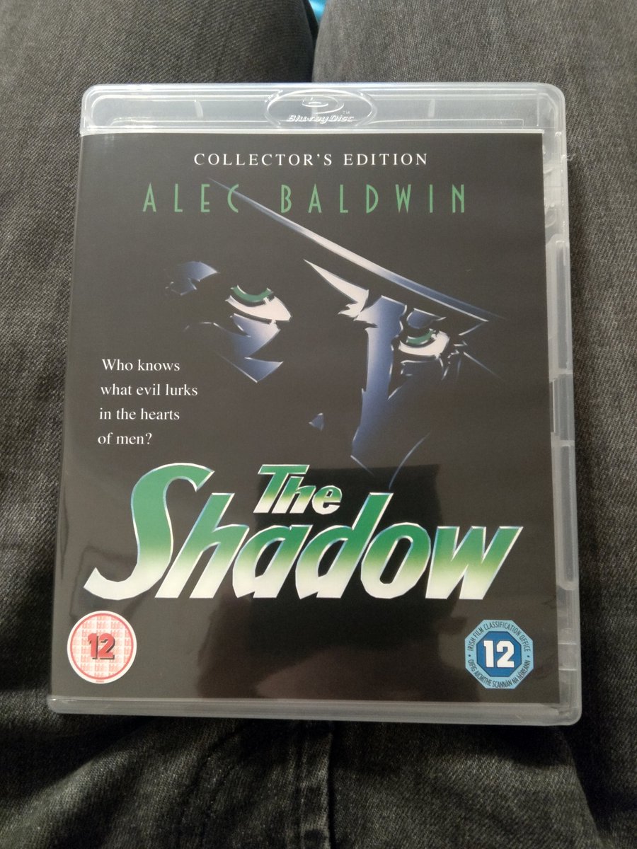 Some late night viewing #TheShadow (1994) 😁🎞️🐕‍🦺 #90sClassic #comicstrip #MovieWoof