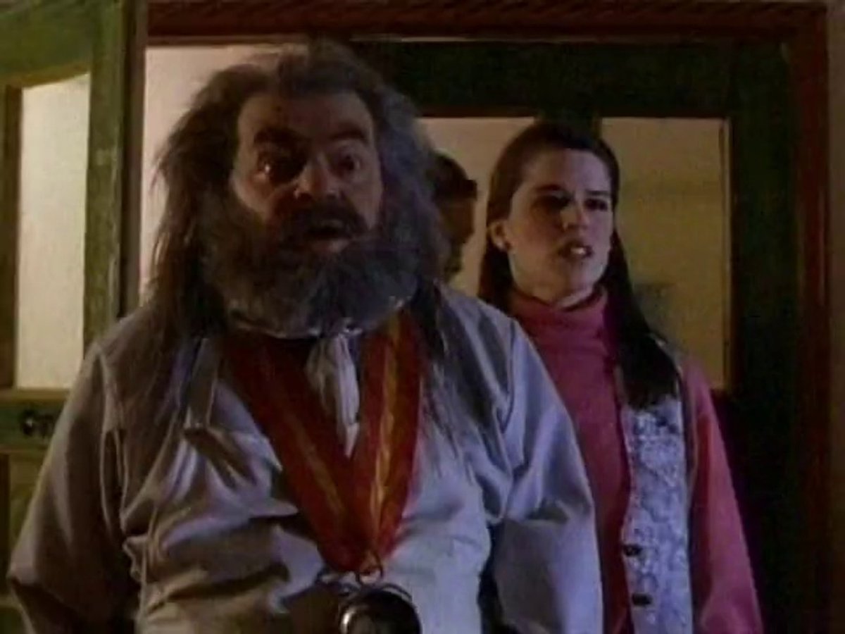 Alright, nostalgia fans, <a href="/ShortAndSpooky/">Short and Spooky Podcast</a> (the podcast about anthology shows) is hitting you with a classic episode of Are You Afraid of the Dark? called "Tale of the Dangerous Soup" starring <a href="/HorrorQueenNeve/">🔪🩸Horror Queen Neve 🔪🩸</a> and series favorite Dr. Vink! Check it out now!
anchor.fm/shortandspooky…