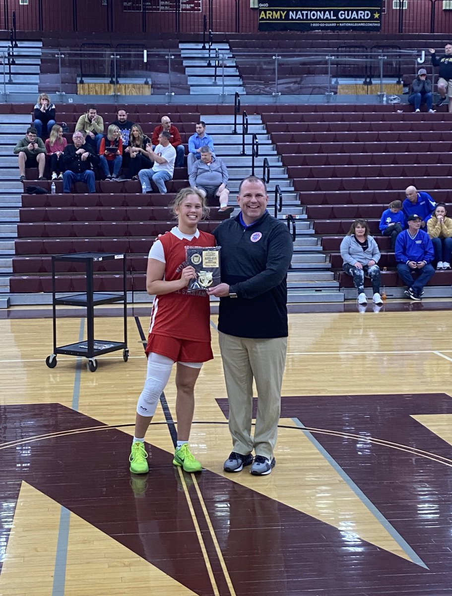 HuntsmenGbb's tweet image. Congrats @allison_basye14 !! Division 3 State Player of the Year!!! #TWP @HuntingtonLocal @ohioBKcoaches