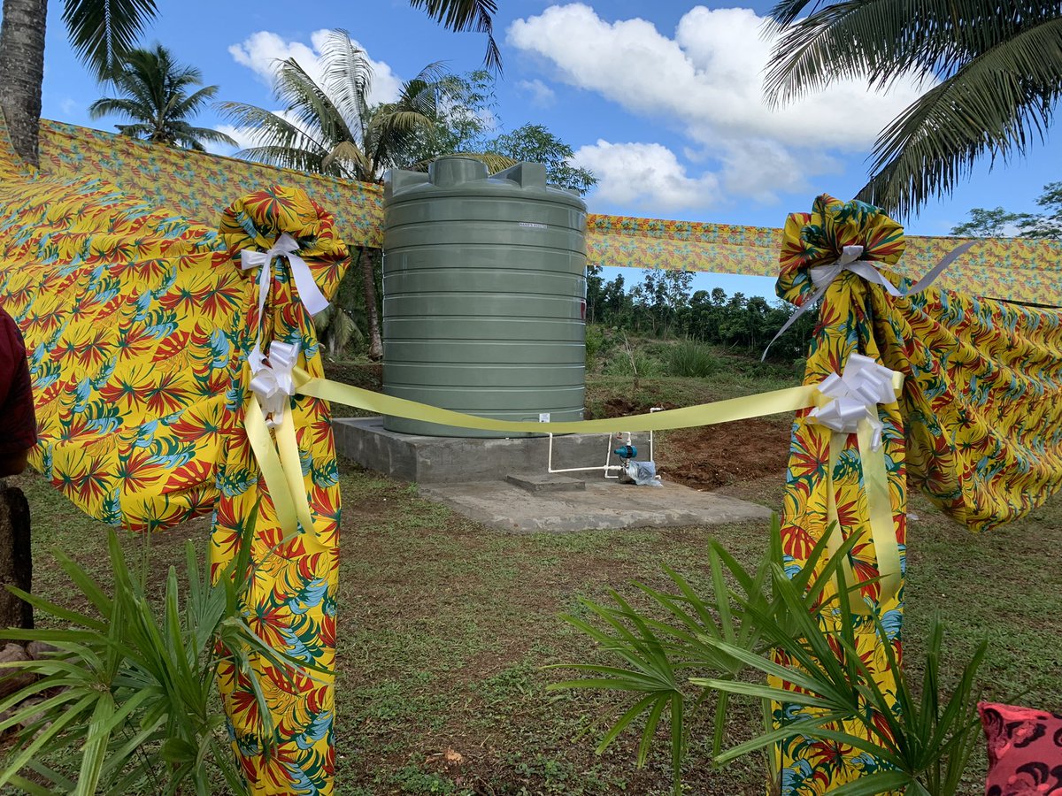 MRMDFiji's tweet photo. Minister for @MRMDFiji Hon. @ISeruiratu commissioned the Navuso Water Project yesterday which was funded under the Ministry’s Self-Help Programme.
This is expected to address some major water issues faced by the school. https://t.co/AsHsFs3ybC