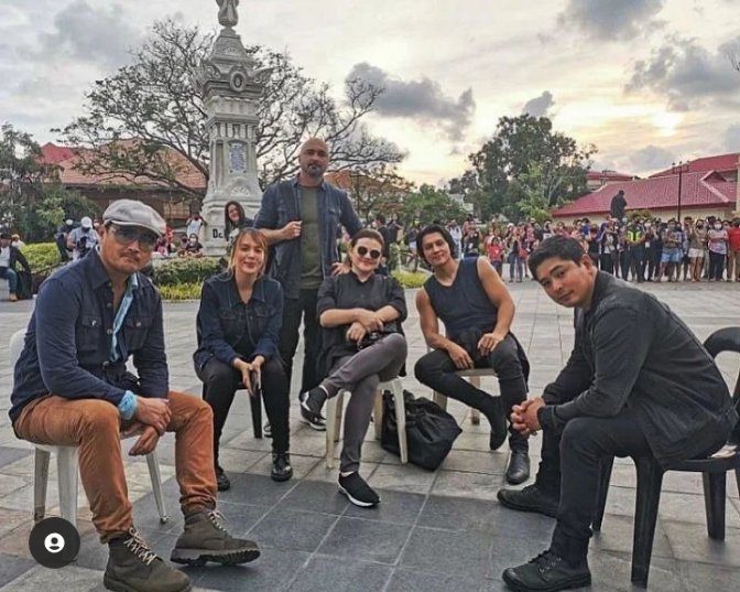 yourcocojulia's tweet photo. Ayyy bat di magkatabi?😭🤭HAHAHA Chariizz https://t.co/5Iul1s6jWt