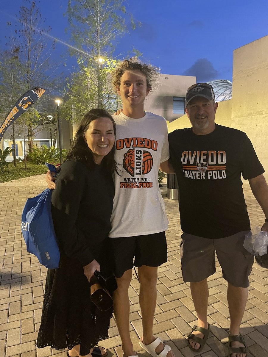 DomenicViz's tweet photo. So close to pulling off the upset of the undefeated Belen losing by 2. Coaches- do not pass up my Italian brother @VincenzoMicci5. He put on a clinic today. I am talking to you @IonaWaterPolo https://t.co/KP0hqfcM74