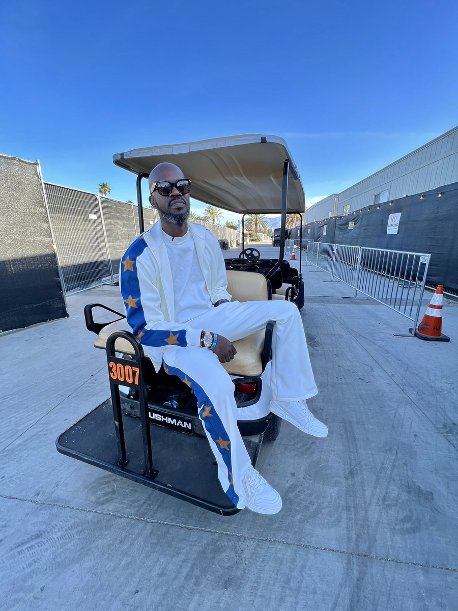 RealBlackCoffee's tweet photo. It's go time #Coachella2022 https://t.co/EA9FUzFhkH