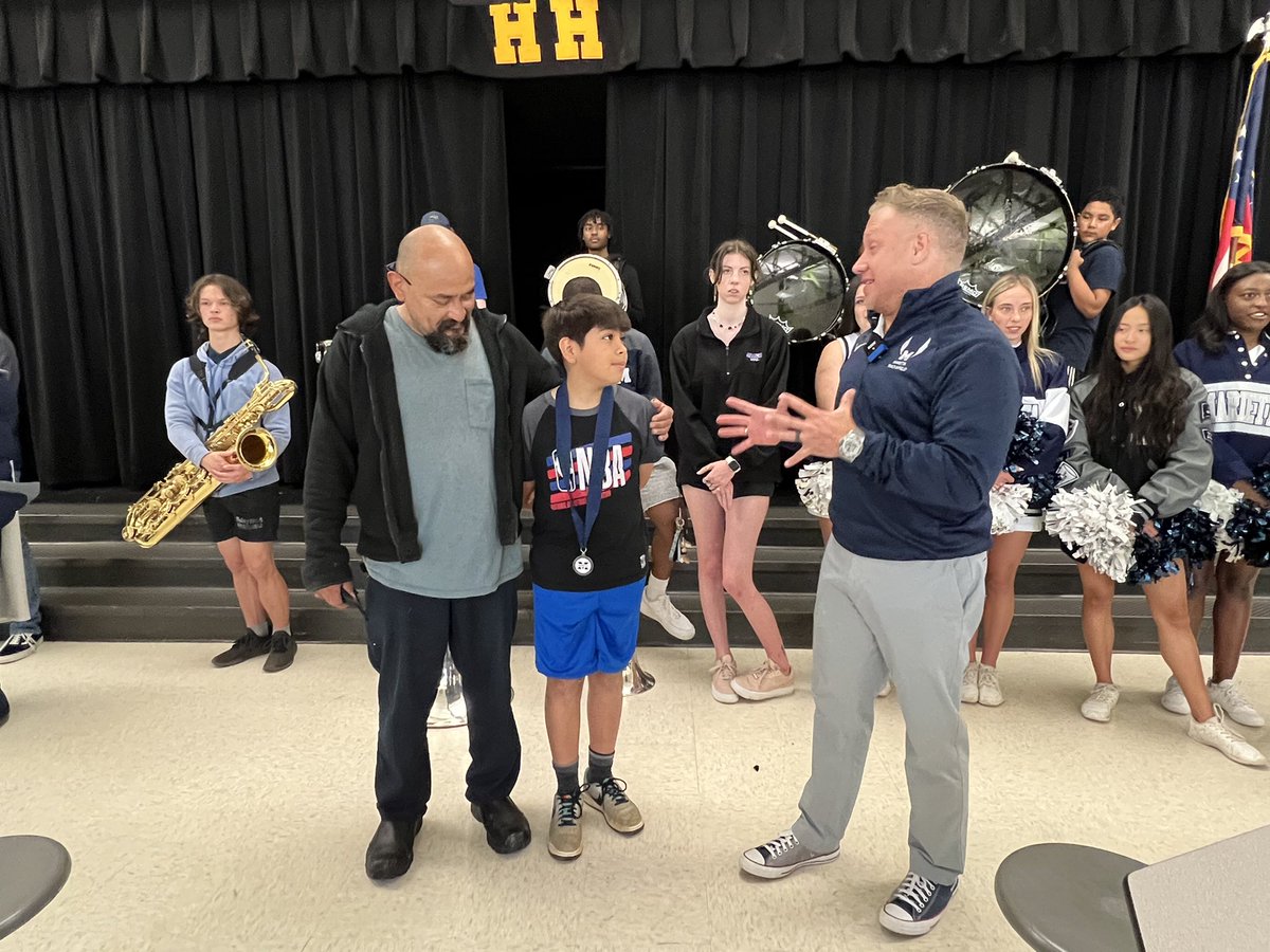 MariettaGAhs's tweet photo. #operationgraduation @MariettaCitySch @HH_Dragons https://t.co/EBgnfwxRAS