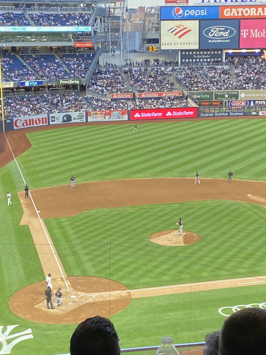 BiGsAsELO's tweet photo. Chilling w the Bro @VinnySpano at the Yankees Game Lfg.. Thank you @CryptoCC_NFT @DKSportsbook 🔥🔥🔥 https://t.co/yOmiEjSCsz
