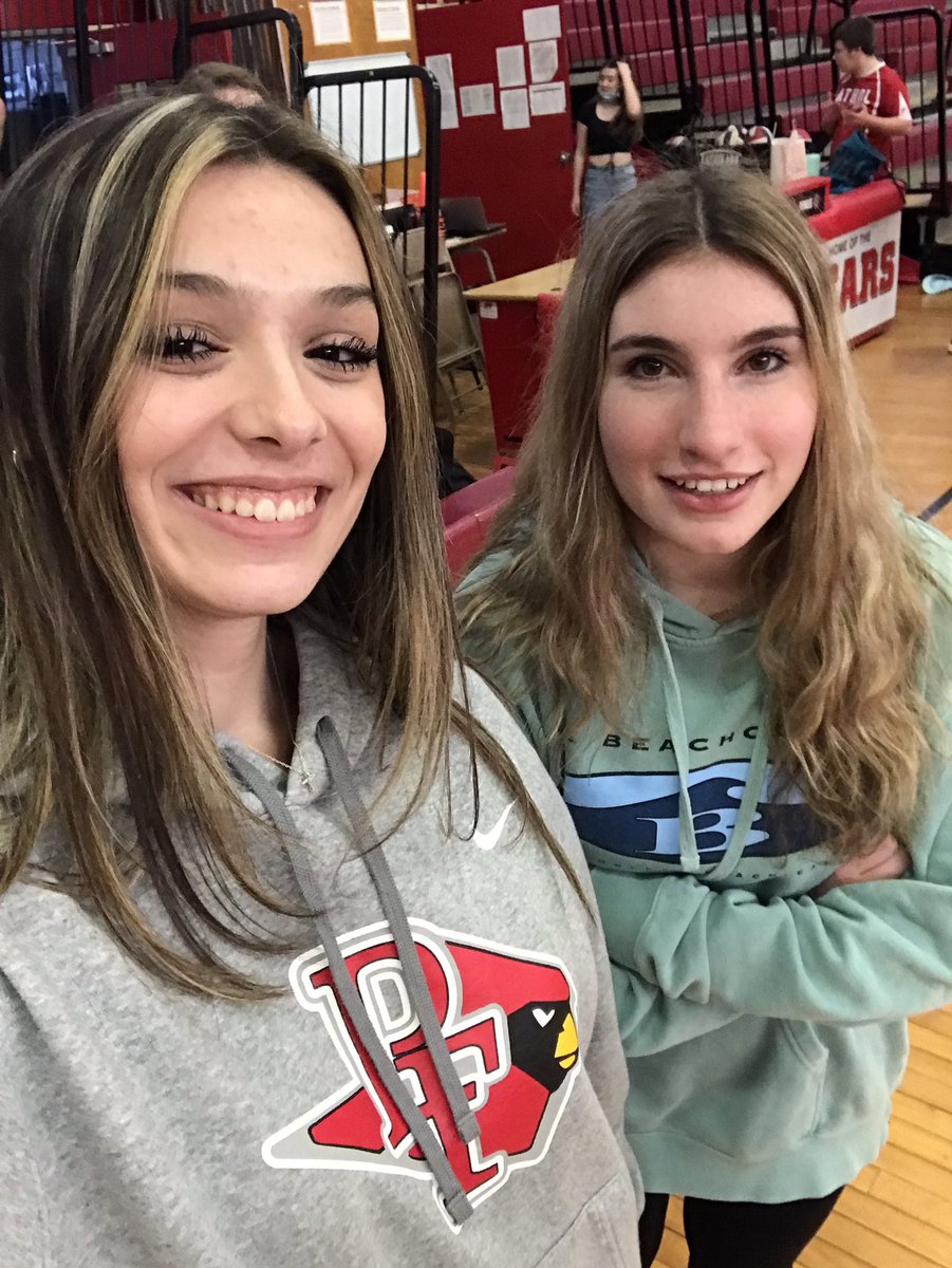 AgawamVBa11's tweet photo. 3-1 win up in Athol! With some starters still away our bench&amp;JV stepped up 👍🏻
Had a fun line up in and lost a close set 3. 25-10, 25-22, 24-26, 25-12
Good to see our PV friend Luke and Coach Seanny Mac! @pvjuniors 
Thanks Coach Kev for packing us dinner for the road trip home! https://t.co/m7OKq6MQS0