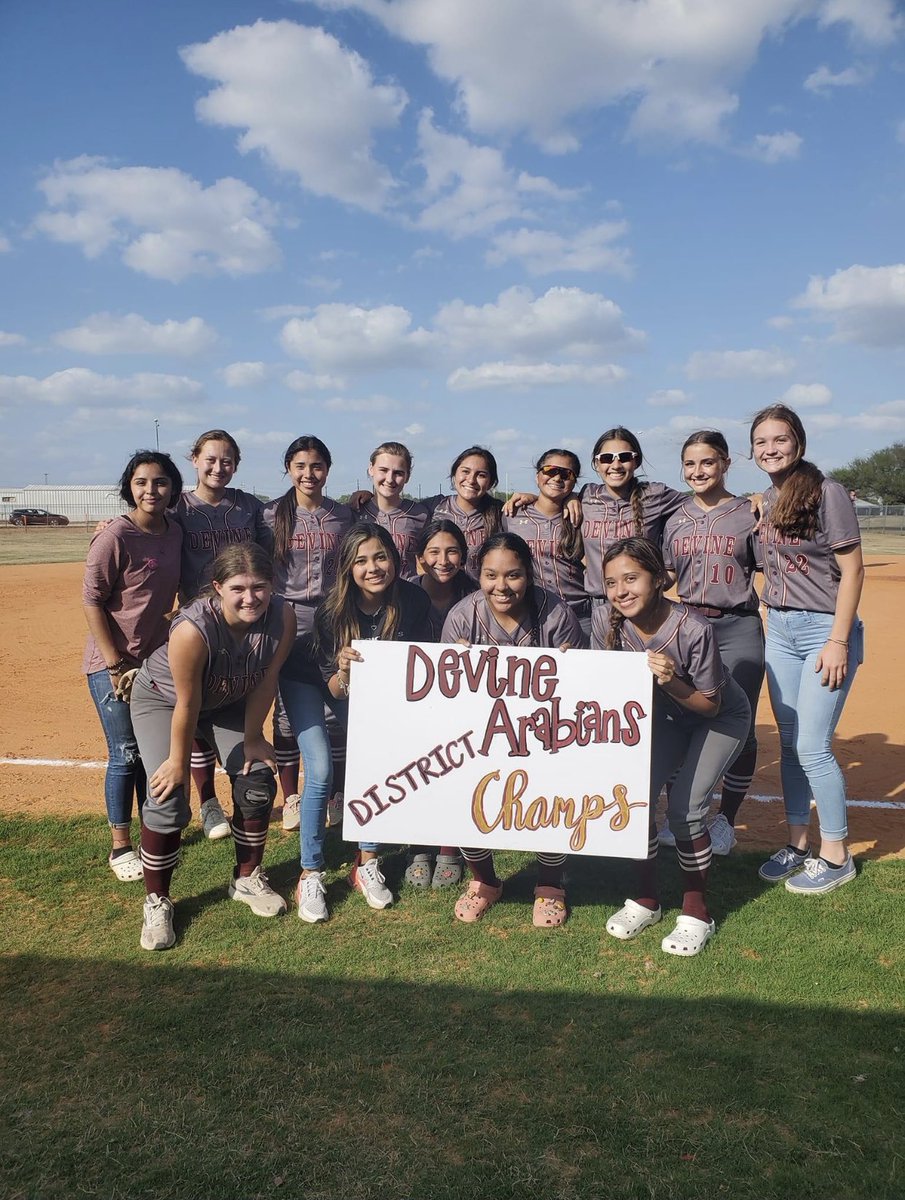 Arabians won 18-0 being named the District Champs !!🥎 way to go girls super proud!