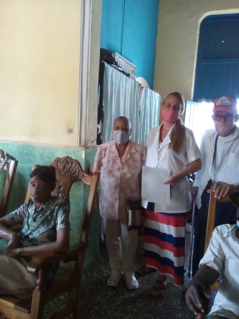 YuniseyG's tweet photo. Psicoterapia de Estimulación Cognitiva y Entrenamiento de relajación en Casa de Abuelos Cárdenas. Atención de calidad para nuestros adultos mayores.
#PorCuba #Cardenasenvictoria #Vamoscontodo 
@dms_cardenas @JudithGSerra @DelvisDra @YenicetChavez https://t.co/of90GLh08j