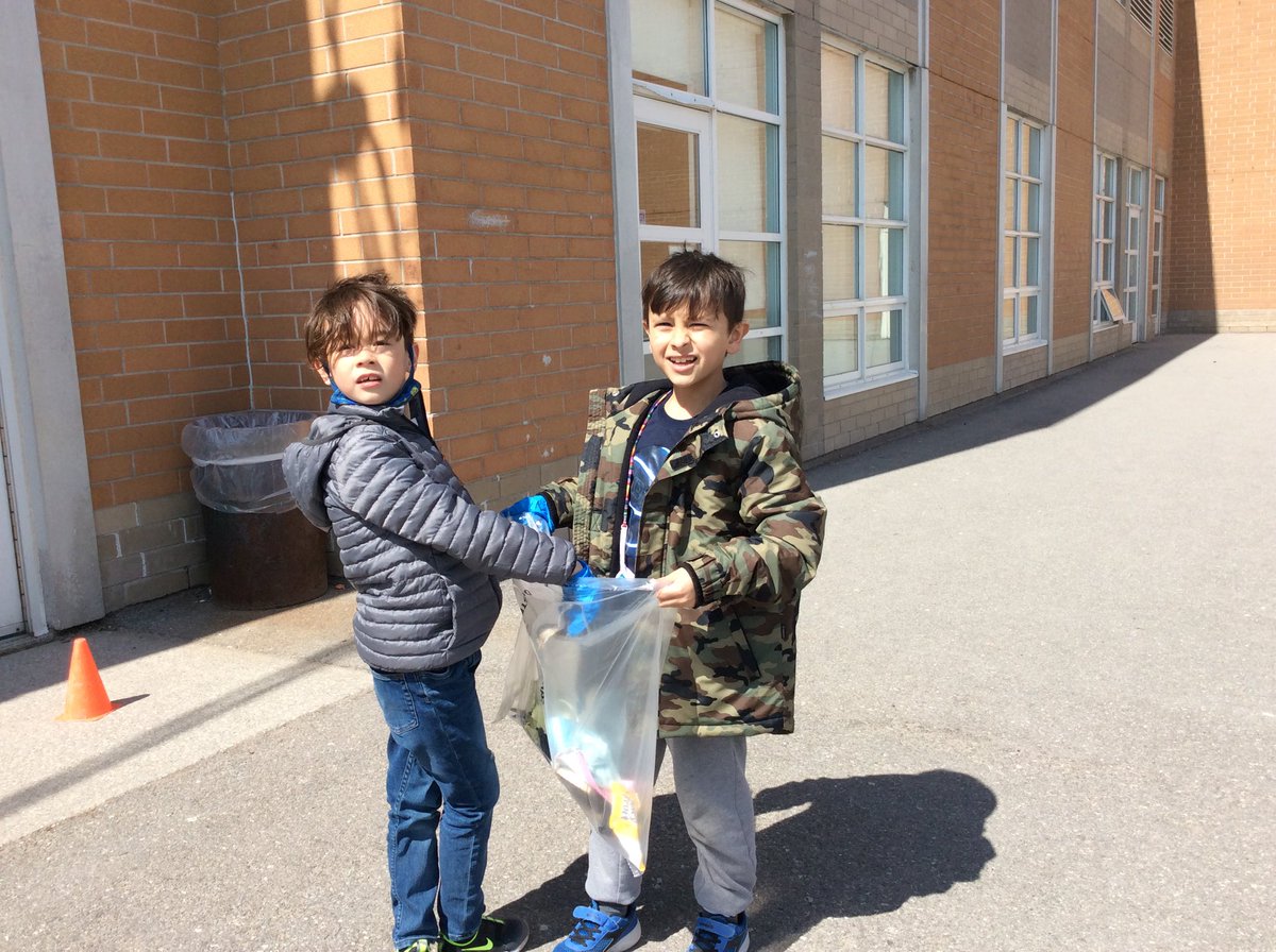 EcoGrego's tweet photo. These kids really get it: @madameviti @DPCDSBSchools @GregoryGrizzly1 We are in good hands!Our kids really took on the Eco mission this year and we are so proud of them! #thefutureislookinggood #nextgenstewards #cantwaittoseethemlead https://t.co/fFkQSotAdc