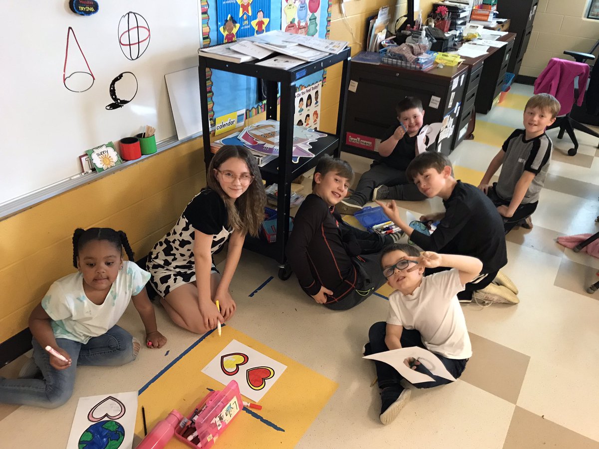 Mrs.Ellenberger tweet media