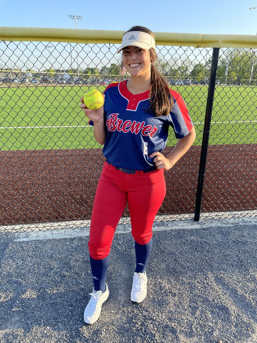 BHSLadyPatsSB's tweet photo. Sophomore Maggie Matkin with a bomb in Albertville’s Round Robin this afternoon 💣 https://t.co/PUlt3pHV4Z