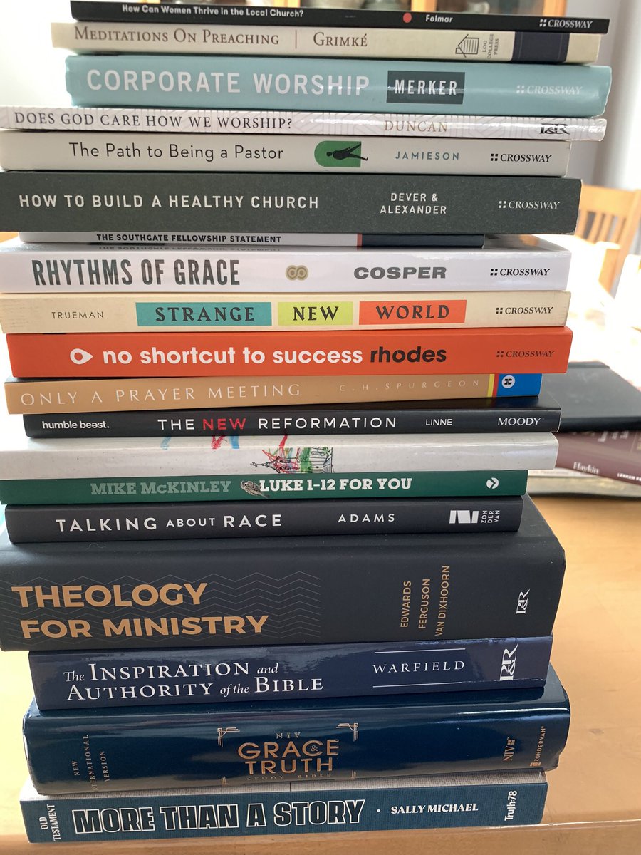 TerryJStauffer's tweet photo. Back from the last Together for the Gospel conference. Too many highlights to list.  I’m thankful. It’s not all about the free books, but, look! A stack of free books. If you couldn’t go, find the messages and listen to them carefully.  #T4G22 https://t.co/qDBobhtNFa