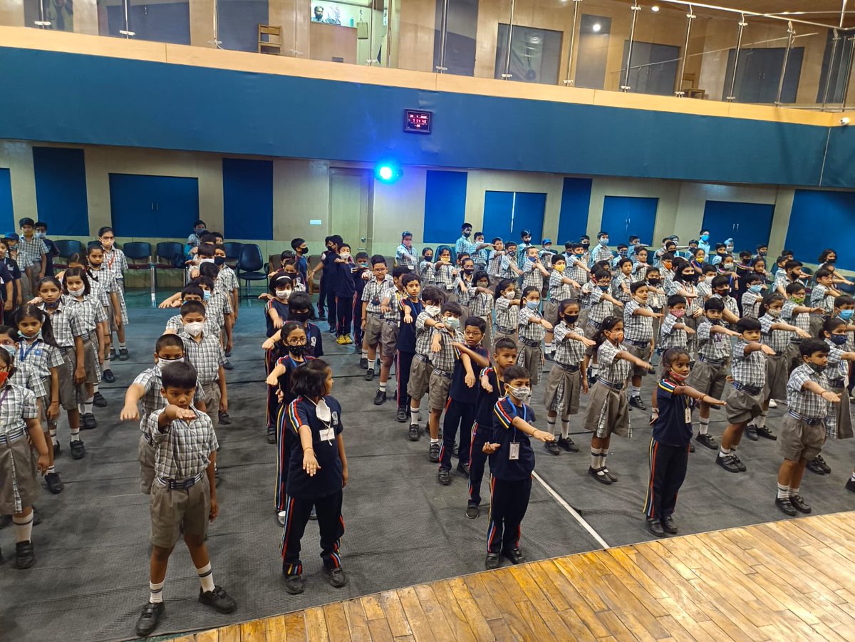 #ahlconintl #Primarysection Earth Day was celebrated with the pledge to *Say No to Plastic*. Mass awareness to save the planet earth. #beautifulposters <a href="/ashokkp/">Ashok Pandey</a> <a href="/y_sanjay/">Sanjay Yadav</a> @KavitaS2003 <a href="/Shipra_Srivastv/">Dr. Shipra Srivastava</a> <a href="/pntduggal/">PUNEET DUGGAL</a> <a href="/ShandilyaPooja/">Pooja Shandilya</a> <a href="/sunita_rajiv/">Sunita Rajiv</a>