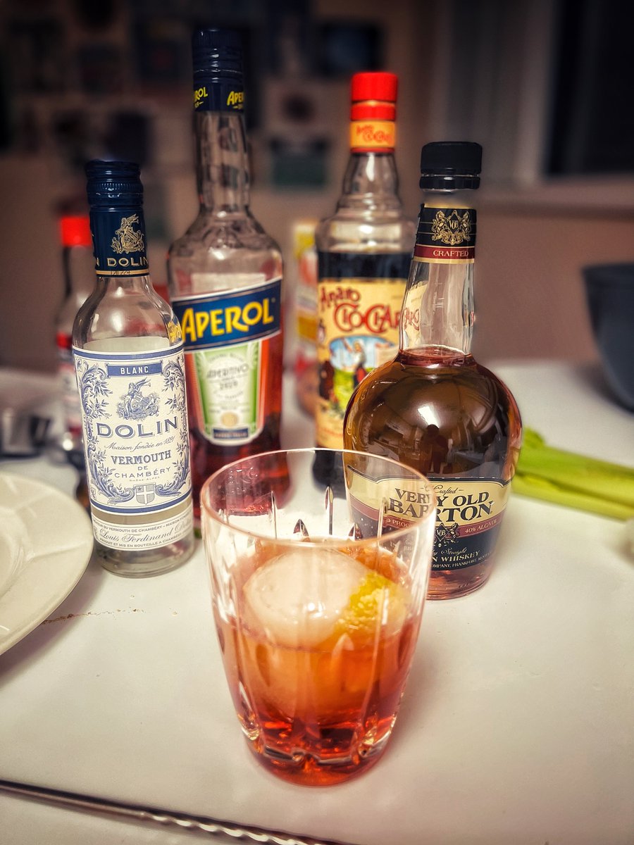 2 parts sub-$20 bourbon, 1pt amaro, aperol, 1.5pt dolin blanc, orange twist. What do you call this? Not an embarcadero… #cocktail #mixology
