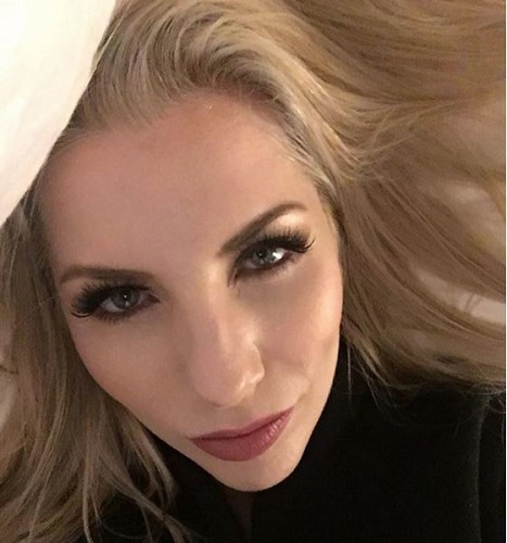 #FlashbackFriday 📸 @AshleyFires   https://t.co/HIIhisofQp  Ashley Fires has the prettiest eyes . . .<a href="/tag/flashbackfriday"class="tags">#FlashbackFriday</a><a class="tags" href="/tag/ashleyfires">@ashleyfires</a><a href="/tag/diamondeyes"class="tags"><span>#diamondeyes</span></a>