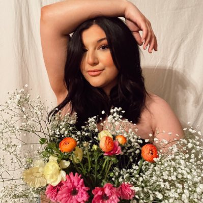 kylie_robles's tweet photo. #NewProfilePic https://t.co/VdT45GZjXe