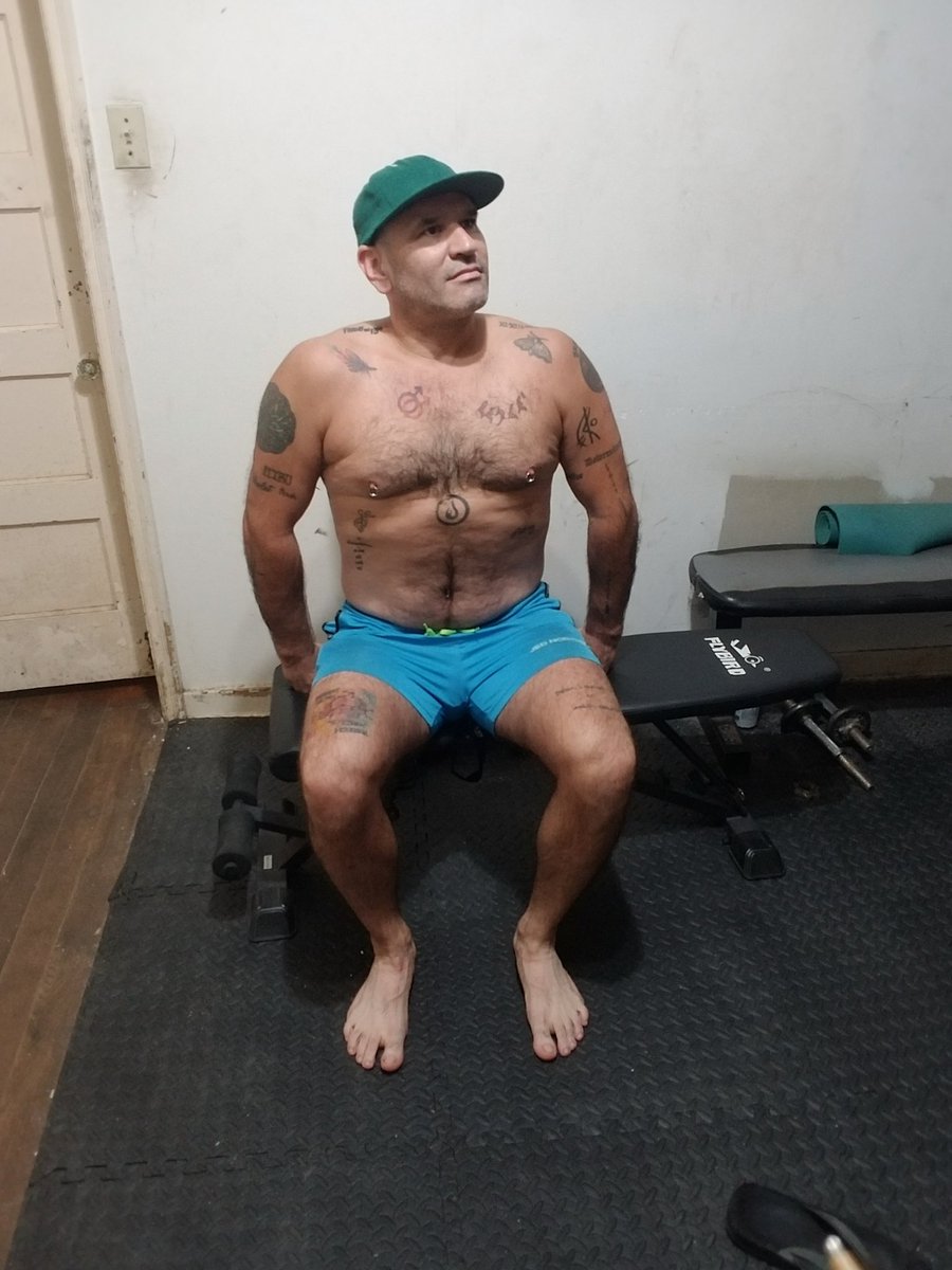 PatrickNation6's tweet photo. THE AGONY AND THE FUCKING GLORY!!! #the4Ds #NASMcertified #CPT #CoachPatrick #CRTT #RadSkadNation #gymlife #soberlife #SobrietyROCKS #soberandhappy #soberandproud #soberocity #84months #LivingTheGoodlife https://t.co/oeVmS9qEBO