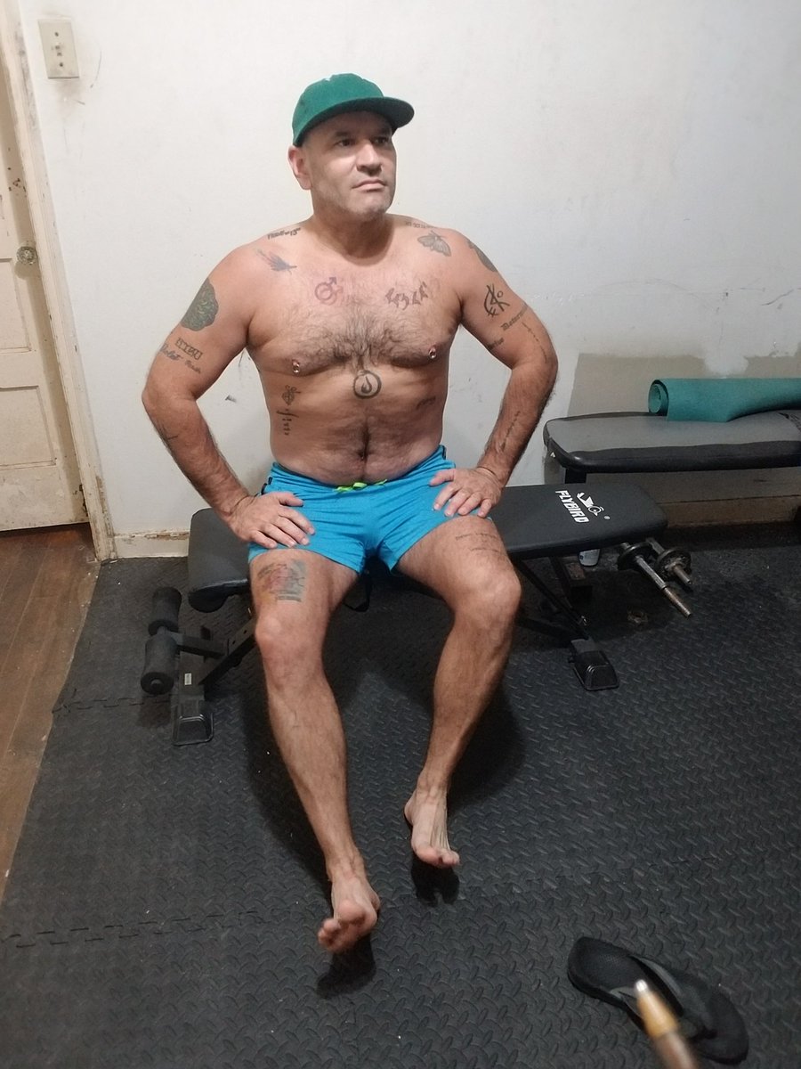 PatrickNation6's tweet photo. THE AGONY AND THE FUCKING GLORY!!! #the4Ds #NASMcertified #CPT #CoachPatrick #CRTT #RadSkadNation #gymlife #soberlife #SobrietyROCKS #soberandhappy #soberandproud #soberocity #84months #LivingTheGoodlife https://t.co/oeVmS9qEBO