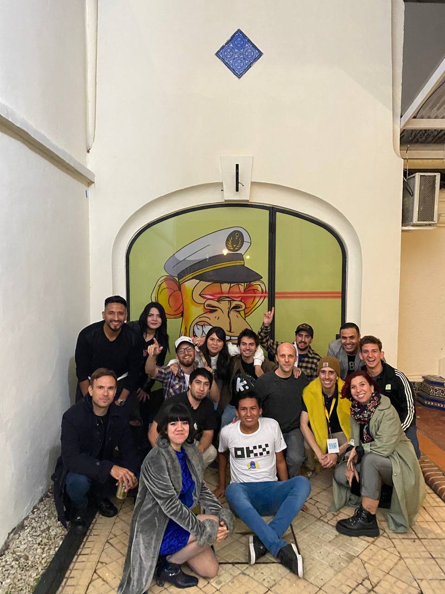Fernandadixon3's tweet photo. Hermosa jornada en @EmbassyDAO
Gracias a la gente de @beincrypto_es por este espacio.
A educar y a construir comunidad.
#NFT #AxieInfinity https://t.co/lWGdCvtabX