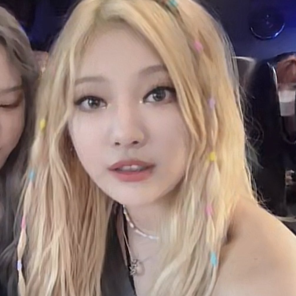 ningshourly's tweet photo. this ningning >>>> https://t.co/oVpfbEAhWp