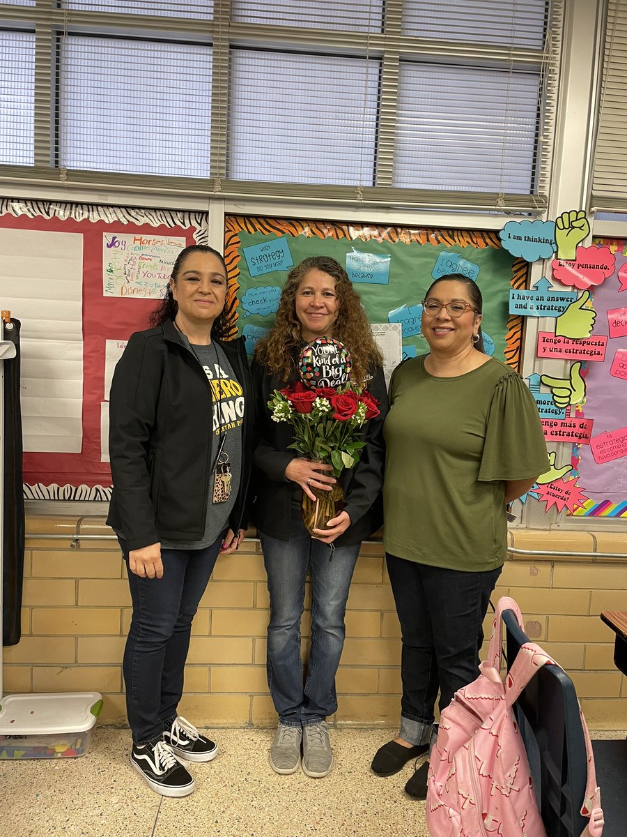 cameroncheetahs's tweet photo. Congratulations to our 2022 Outstanding Teacher of the Year, Mrs. Ordoñez!! #itsacameronthing https://t.co/mKhzhCScEG