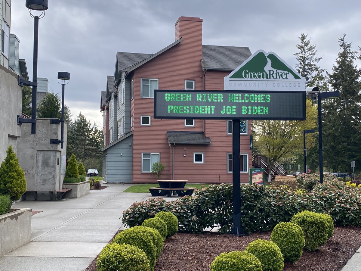 Suzanne M. Johnson tweet media