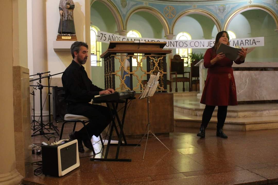 Sec_Educ's tweet photo. 🙌 Agradecemos a cada vecino/a y familia que se acercó a compartir una jornada de instrospección y reflexión, para encontrarnos, junto a nuestros más queridos, en la celebración de pascua. 

#ProgramaDeCulto #EsEducacion #LaCiudadNosUne https://t.co/ZHr5aVPKan