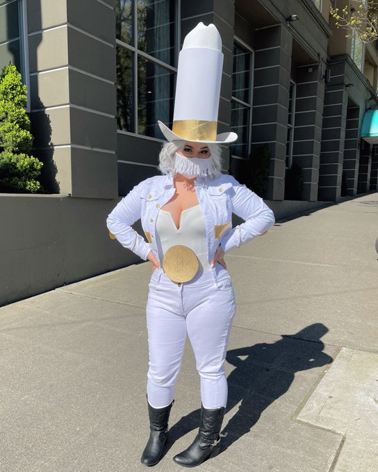 sakuracon 2022 i am inside you. https://t.co/WGaiTvh5tW