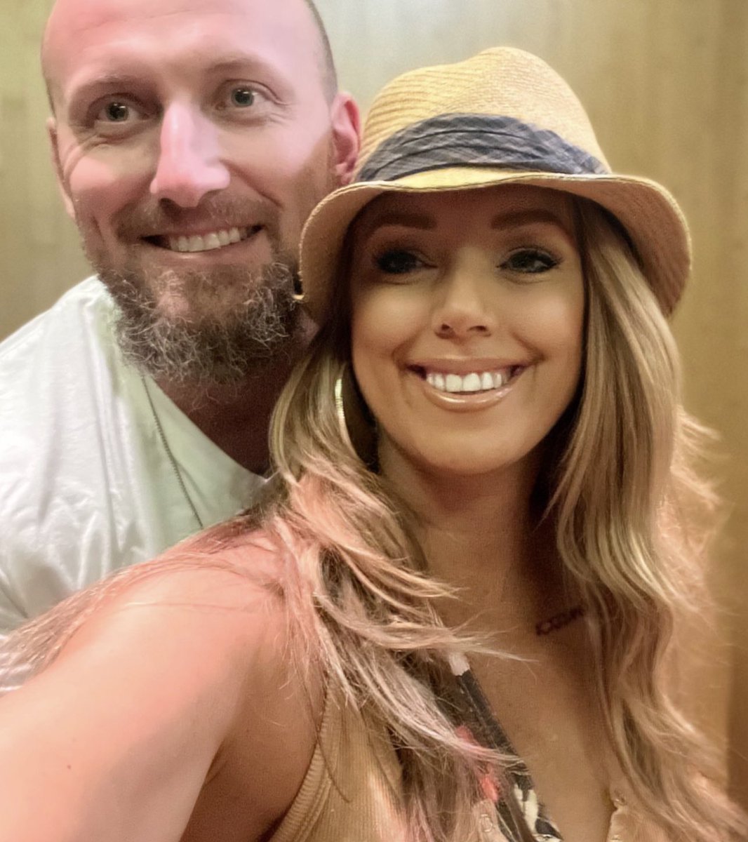 MrsFlecksible's tweet photo. Itโs FRIYAY! I wanna see your mugs! ๐ฌโญ๏ธ
Who is down to doxx with us? #FaMorie #FEMorie @CryptoMories โค๏ธ@flecks23 https://t.co/iuI3PwHEAT