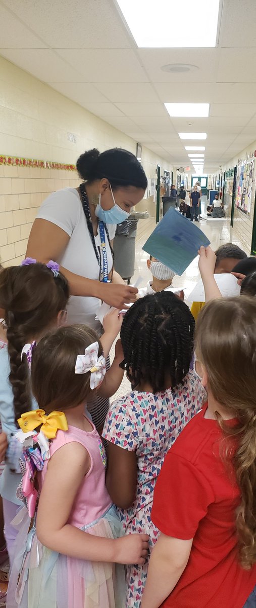 RoyalEducator08's tweet photo. I am so overwhelmed by the love and appreciation shown by students and staff at Mary W. Jackson. This work is challenging but by far the most rewarding career I've had so far💕
#gratefulAP https://t.co/gL22UCcbbO