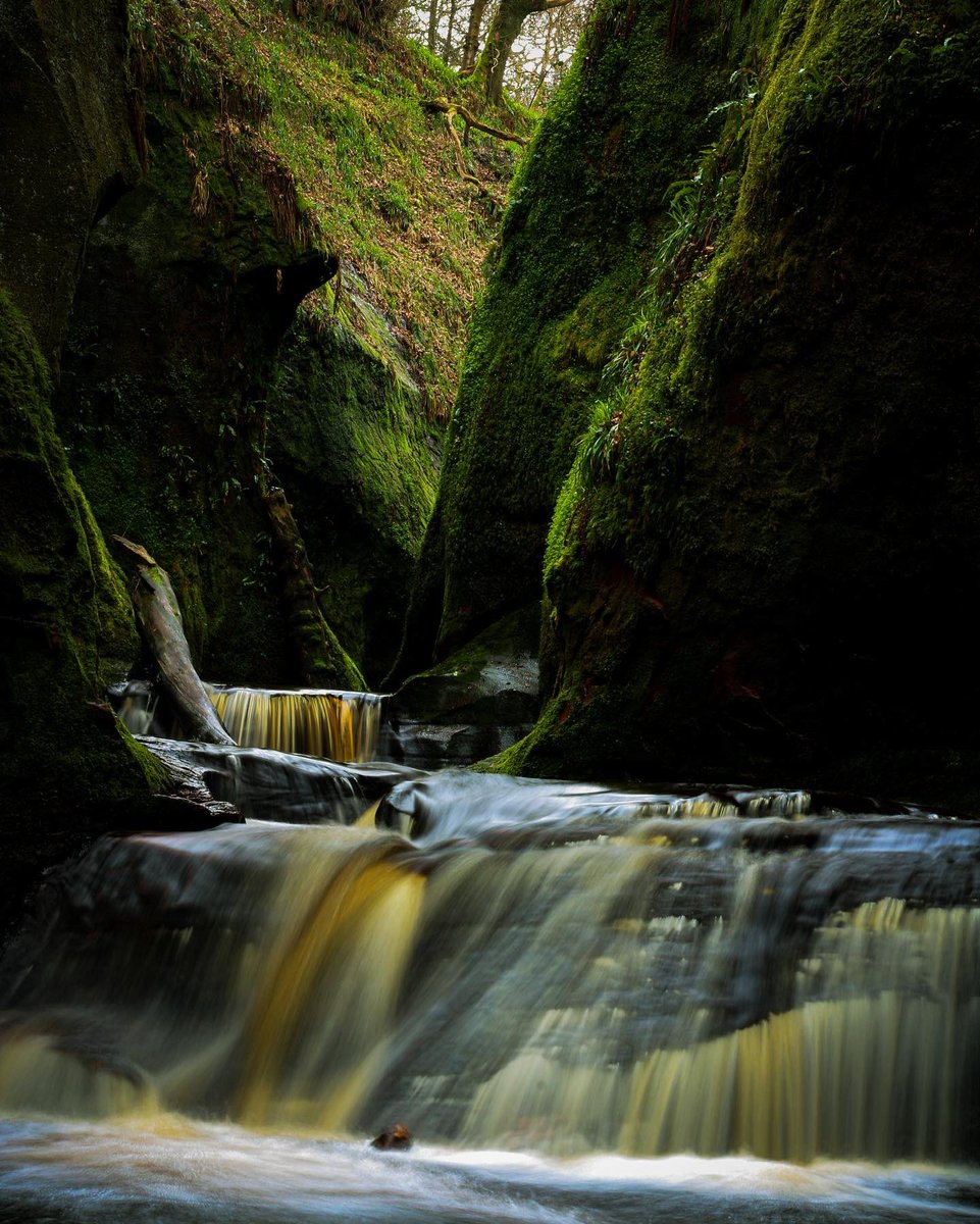 anbusden's tweet photo. Today visited #devilspulpit in #glasgow .

It was magical and adventurous. We had to climb down in slippery hills and spine chilling water.

And, I kept this frame and took my favourite long exposure shot!

#canon #photooftheday #Scotland https://t.co/hzTBrWGA8s