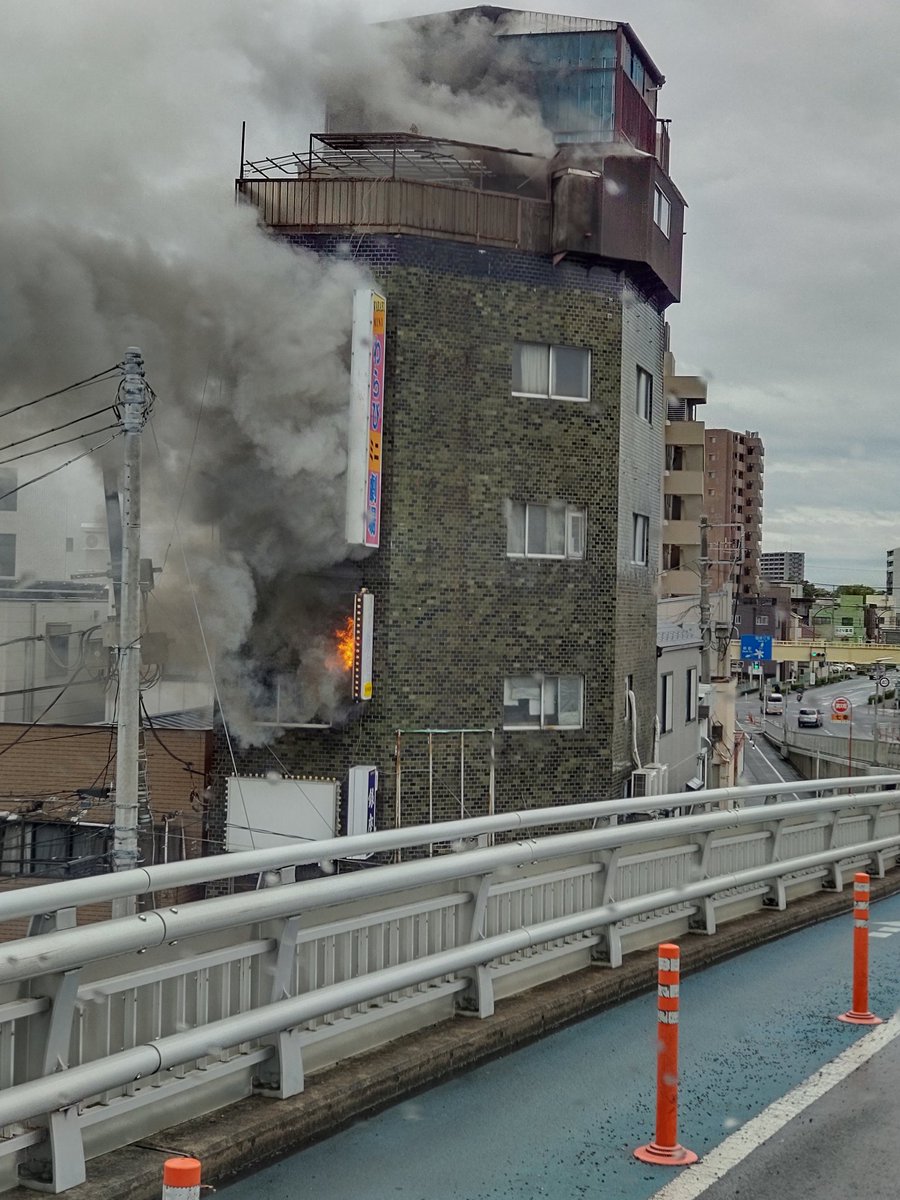 蕨市 火災発生から24時間後の様子 蕨ミニ劇場 はしばらくの間 休業する模様です 号外net 戸田市 蕨市