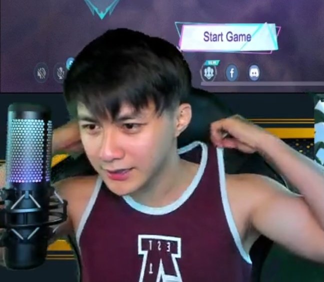 DVT_MNL's tweet photo. Hahahaha puro EzSneaky content muna tayo, napakasarap lang kasi, ang generous pa sa viewers, kada may magsend ng stars may pa flex ng biceps. 💪

#jakol #zoomjakol #sarapngpinoy https://t.co/ne2ZVlWU12