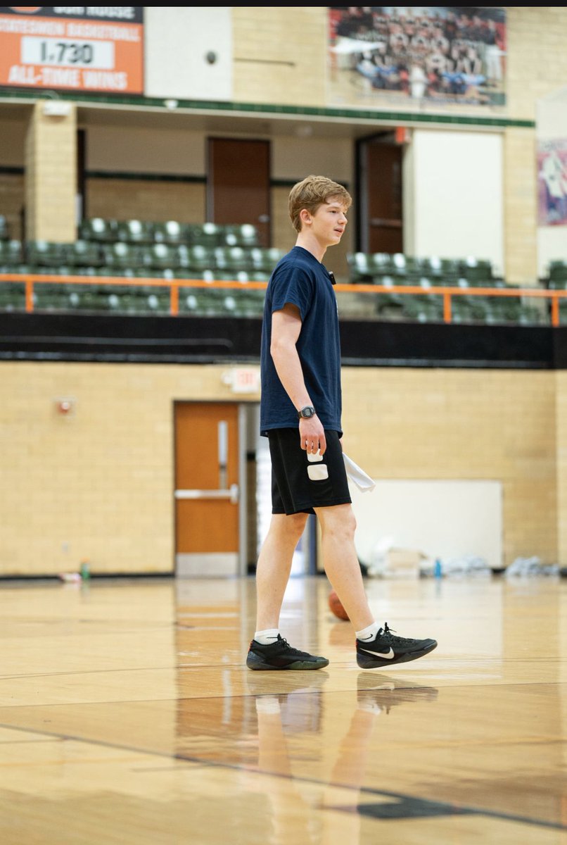 endure_hoops's tweet photo. First clinic in the books ✅ #endurehoops https://t.co/bgevEmoXvW