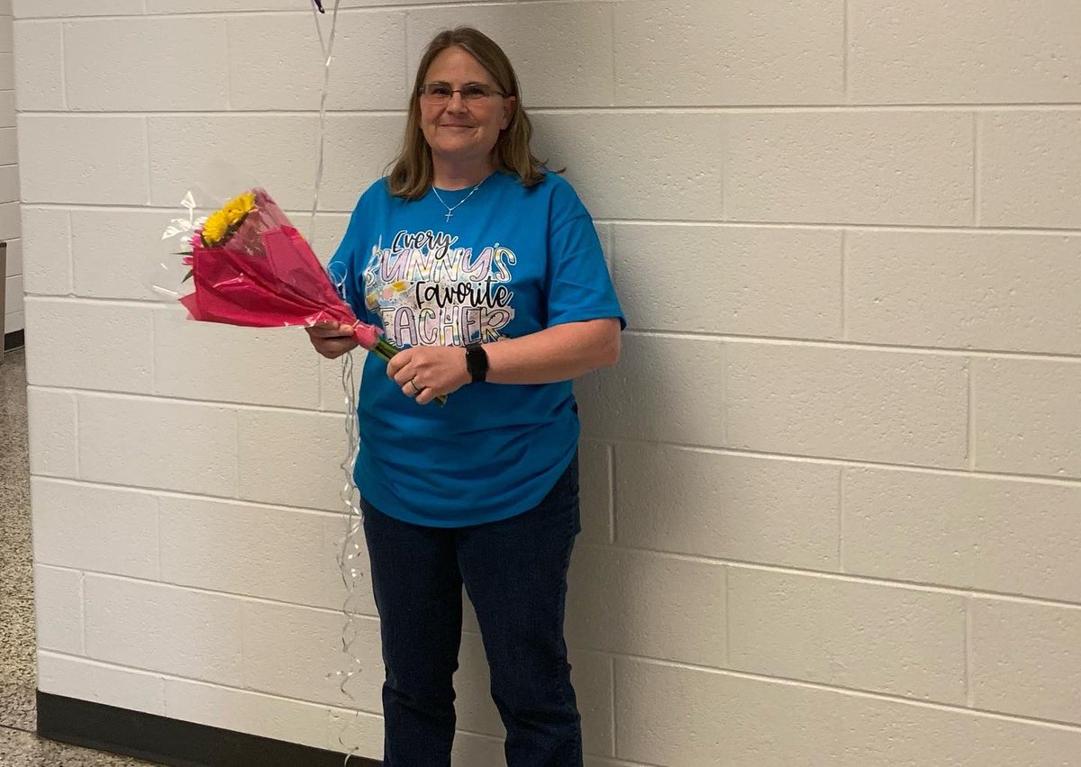SchoolSouthside's tweet photo. “She is devoted to her students, academically and personally. She is committed to her team and fellow teachers. She goes above and beyond to research curriculum and find extension resources and activities to teach it!” https://t.co/HLgc0jY1xu
