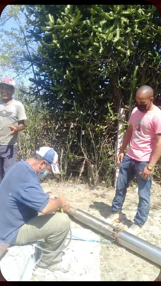 Queda restablecida Estación de Bombeo El Rosario en el municipio Melena después de varios días de trabajo. 
#eaaMayabeque 
#AguaySaneamientoCuba 
#AguaySaneamiento