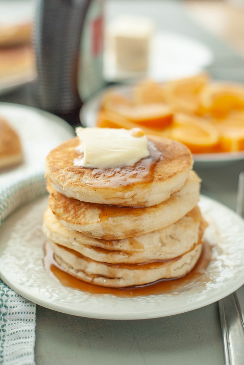 Buttery, fluffy and tender pancakes that are GLUTEN FREE VEGAN. Just like the old diner pancakes you used to get: allergyawesomeness.com/gluten-free-ve… #glutenfreevegan #glutenfreeveganbreakfast #eggfree #glutenfreedairyfree #pancakes #allergyfriendly