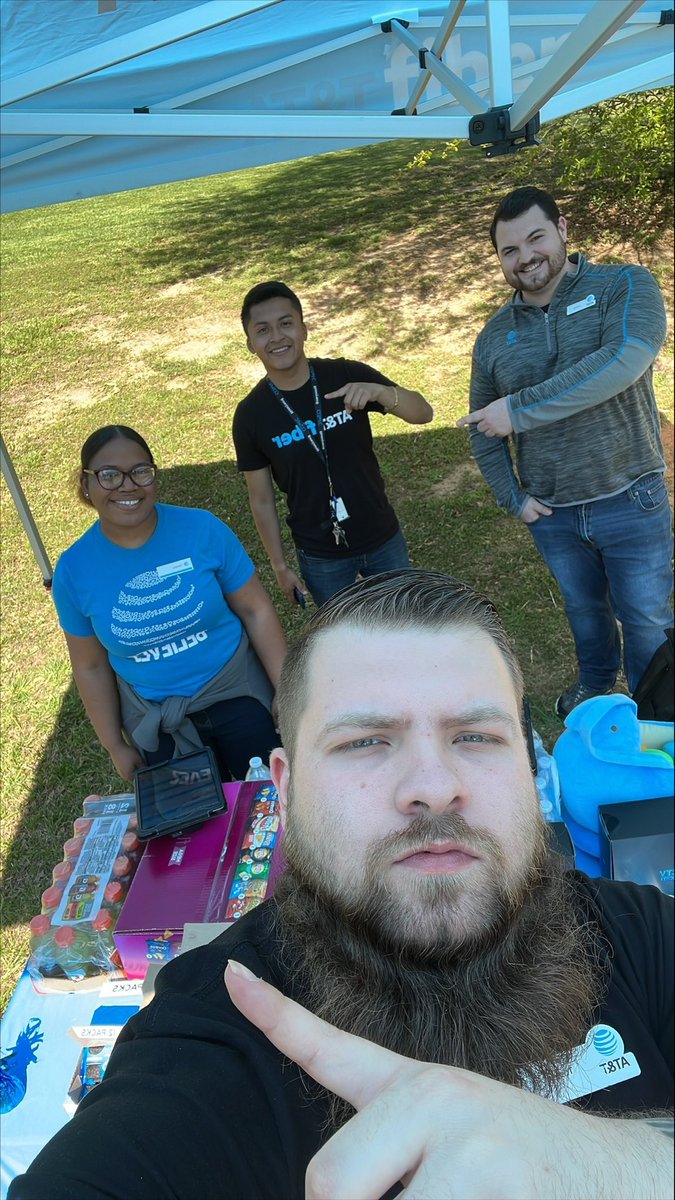 Out connecting with the community, getting people switched over to #ATTFiber  🔥🔥 #GasHouse #MidAtlanticSales  <a href="/jerryfornwalt/">Jerry Fornwalt</a> <a href="/Egreene757/">Ebony</a> <a href="/JayleneM_/">Jaylene</a> <a href="/ChericaJ93/">Cherica Jefferies</a> <a href="/ChrisRamirezNJ/">Chris Ramirez</a>