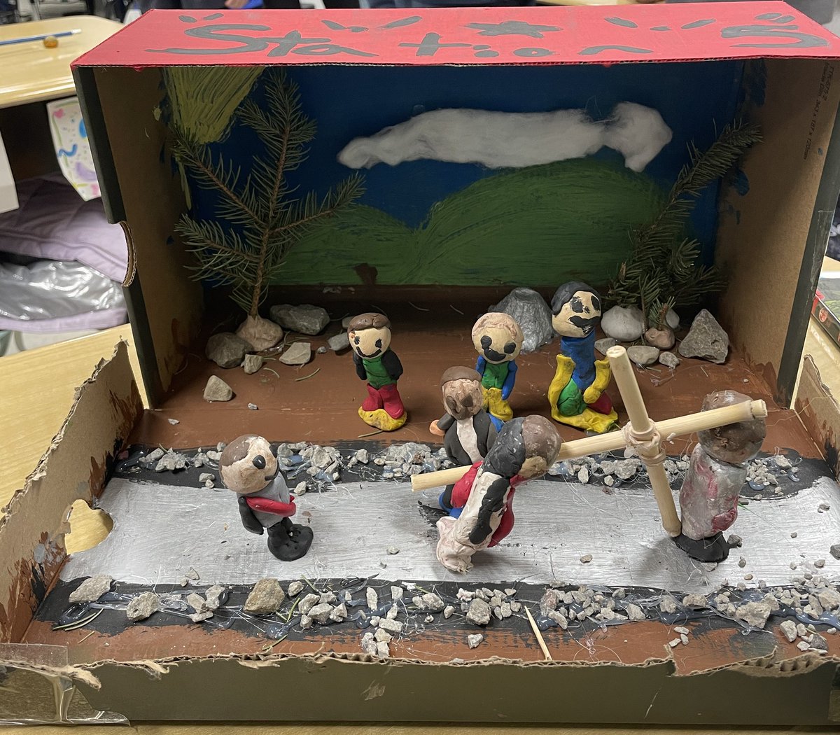 mrschen_hcdsb's tweet photo. More dioramas! @StMaryOakville @MsTeacherTam https://t.co/jWZkNb1bU5