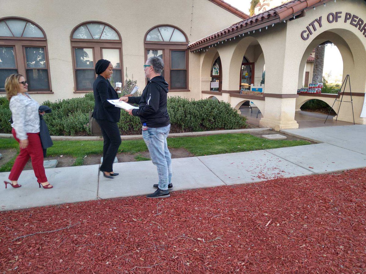 Eva Posner tweet media