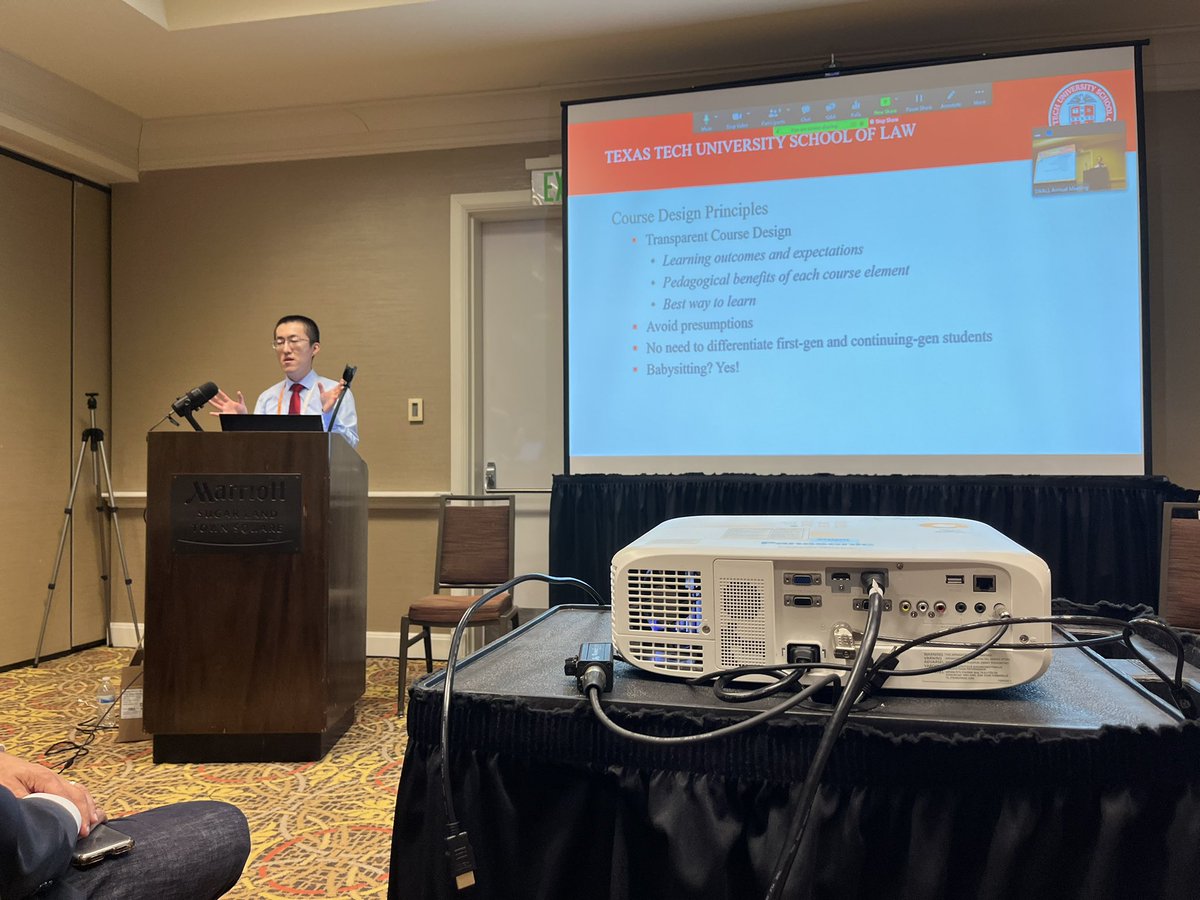 HoustonLawLib's tweet photo. Dajiang Nie discusses the challenges first generation law students face and how to design courses to help them succeed. #SWALL2022 https://t.co/spetxsptMc